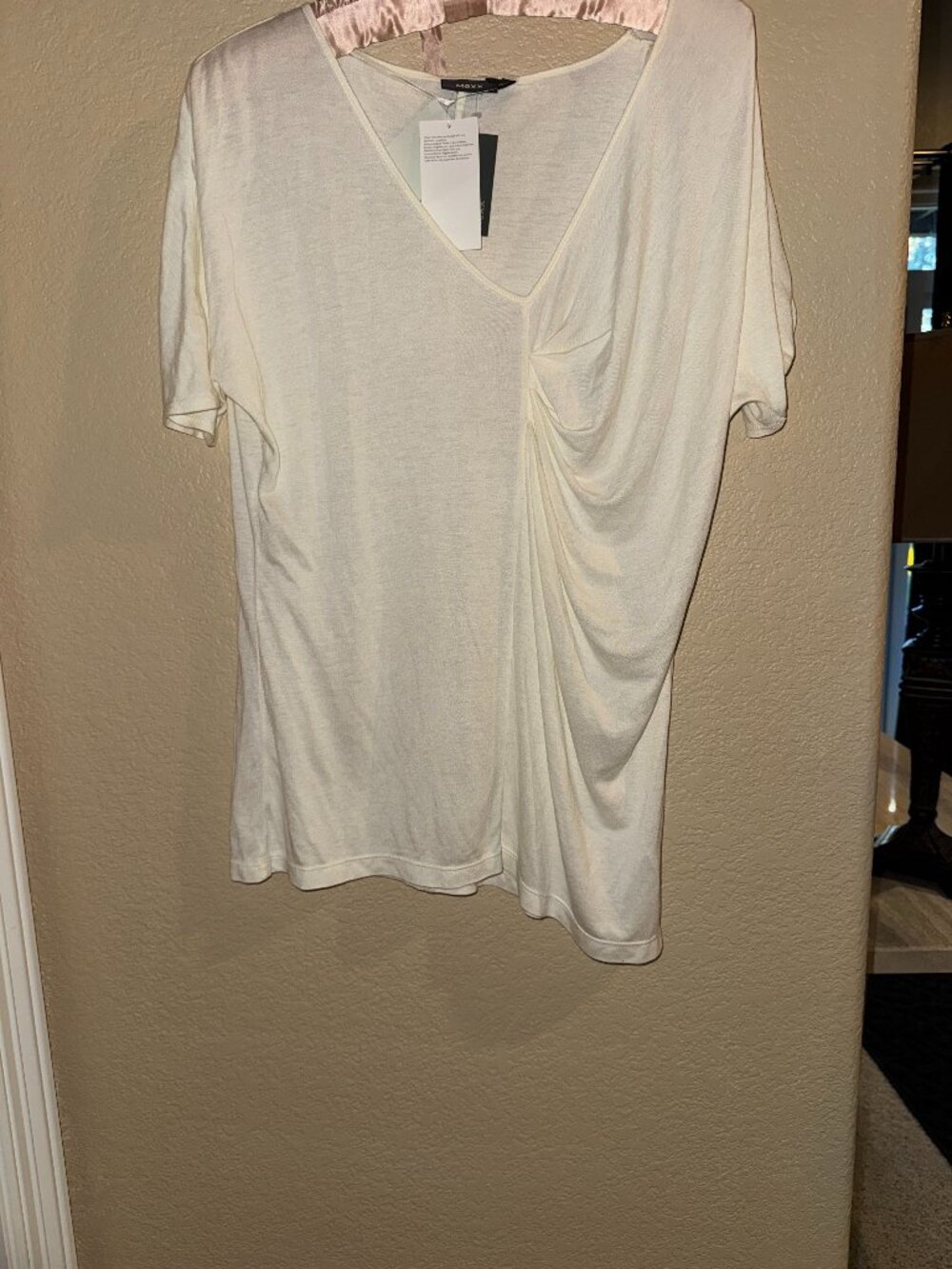 BRAND NEW WITH TAGS - Off white t -shirt - soft and comfy!